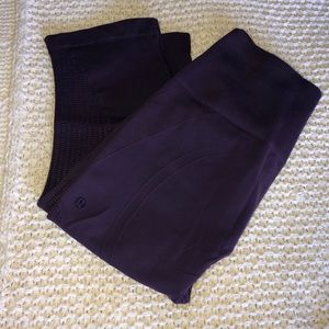 Purple lululemon cropped leggings